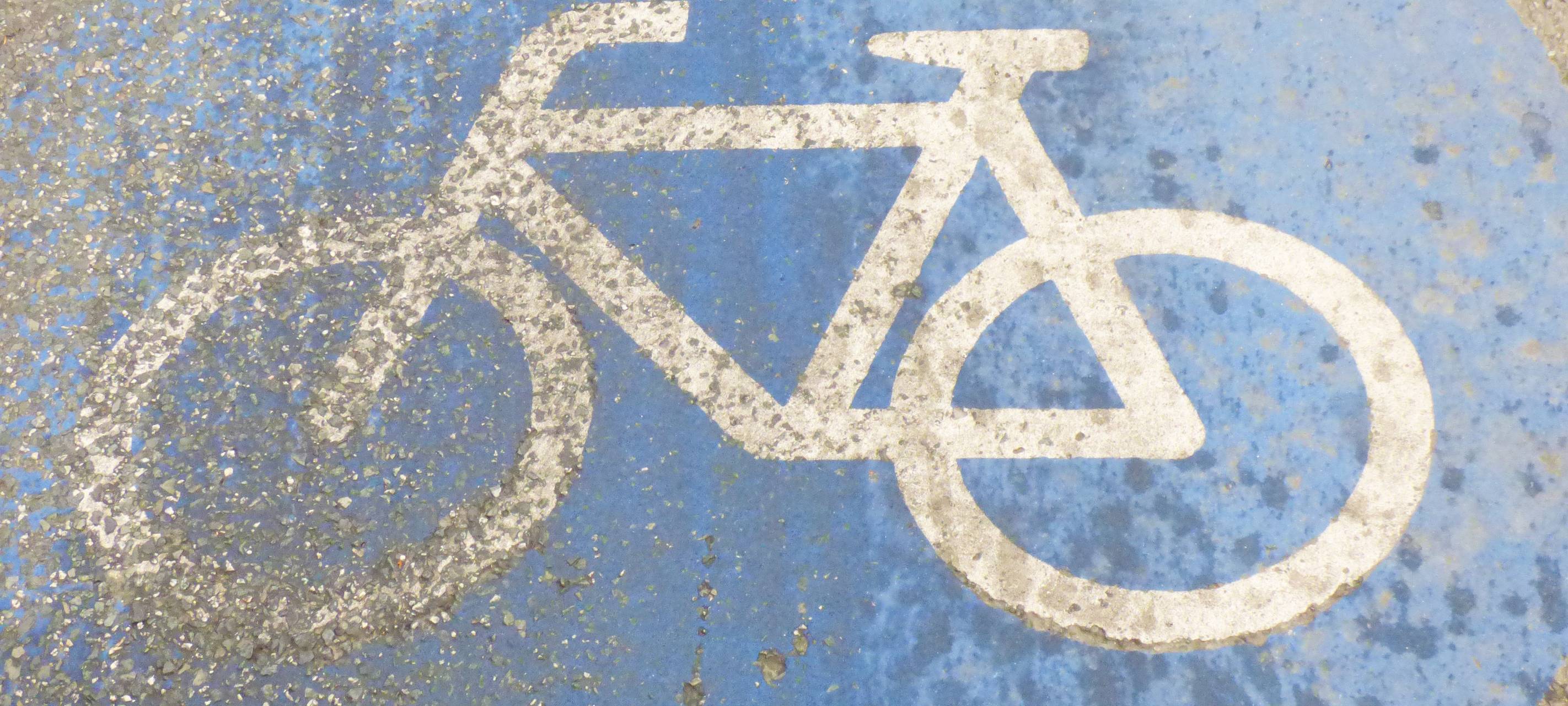 Drei Rentner bei Fahrradunfall in Essen schwer verletzt