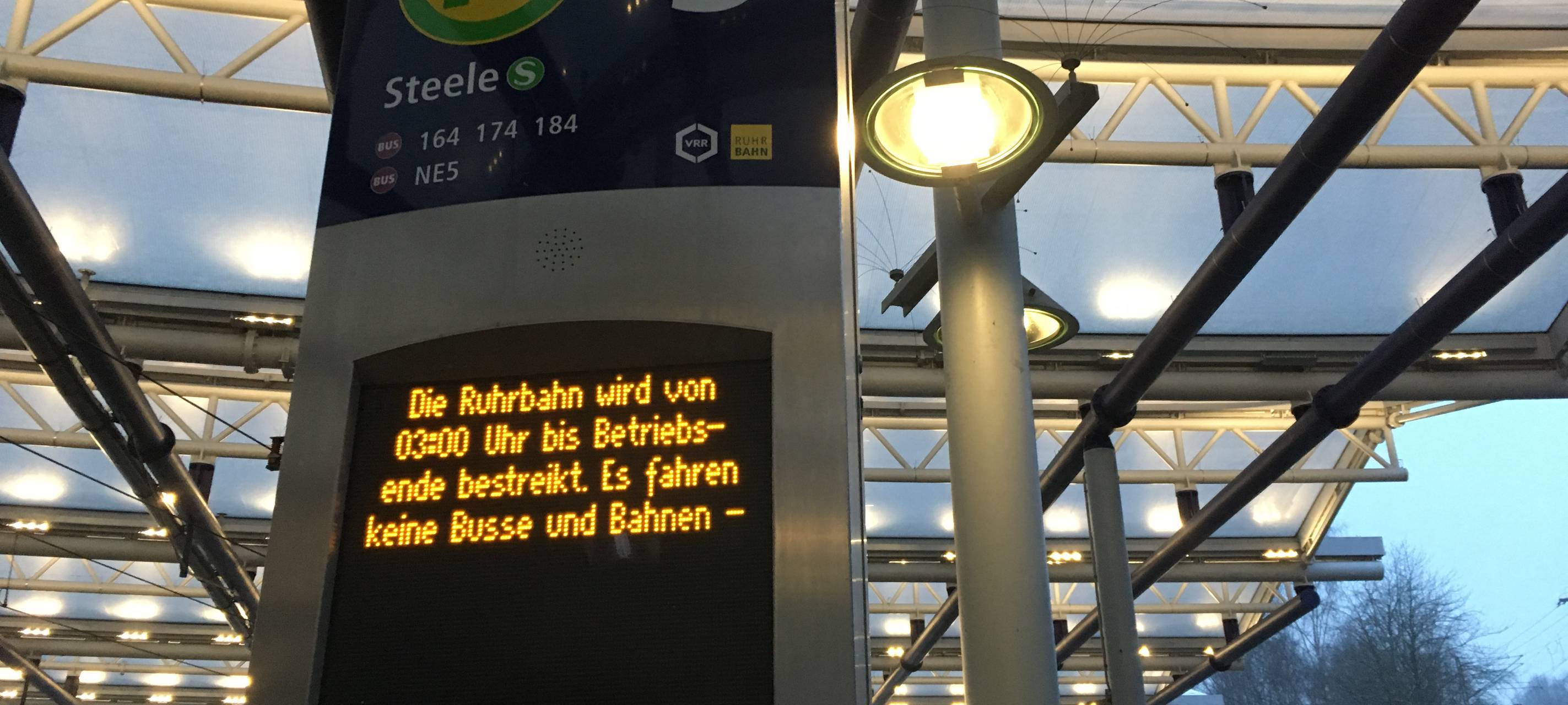 Streik in Essen: Keine Busse und Bahnen, kein Unterricht an Schulen