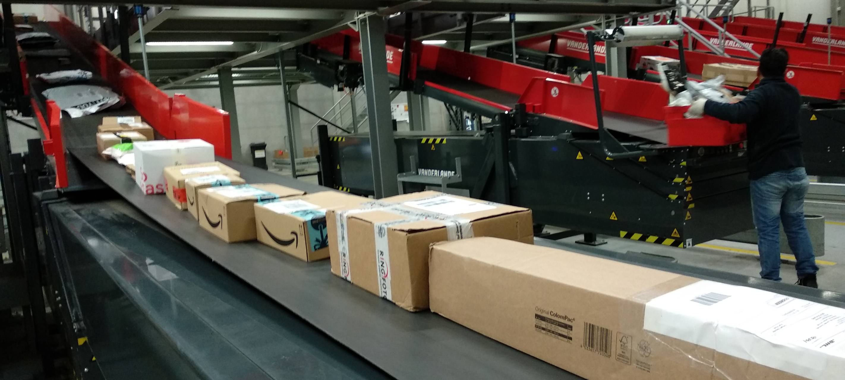 Essen im Paket-Rausch: Paketdienste liefern so viel wie noch nie nach Hause