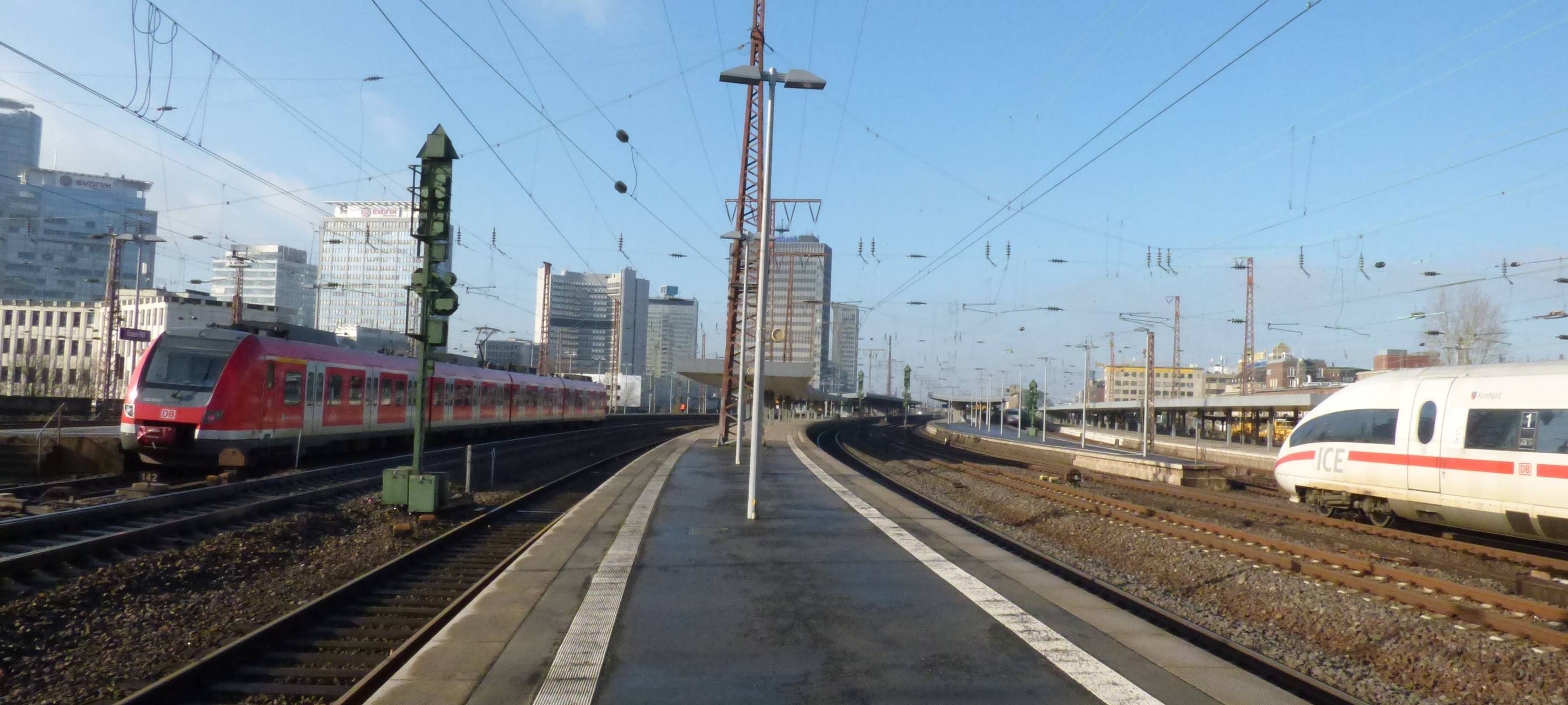 Hauptbahnhof Essen: Frauen verkaufen gestohlene Gegenstände