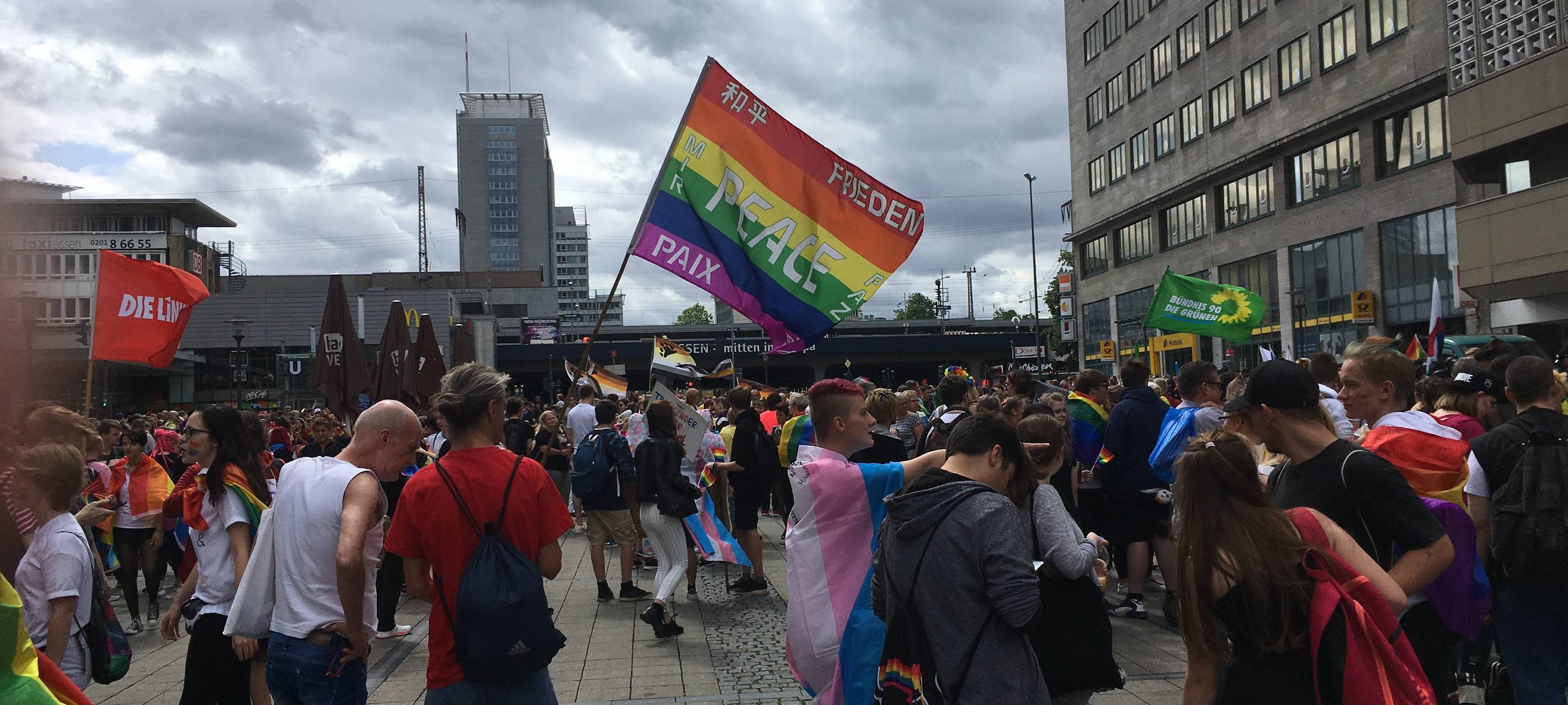 Regenbogenfahne beim Ruhr CSD 2019