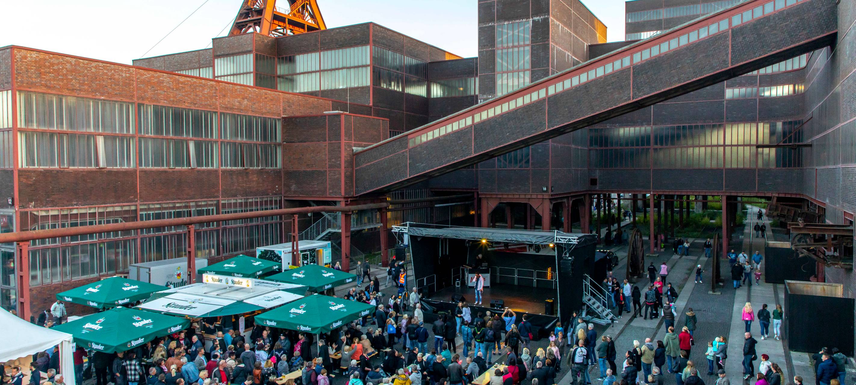 Besuchergruppe Zechenfest Zollverein