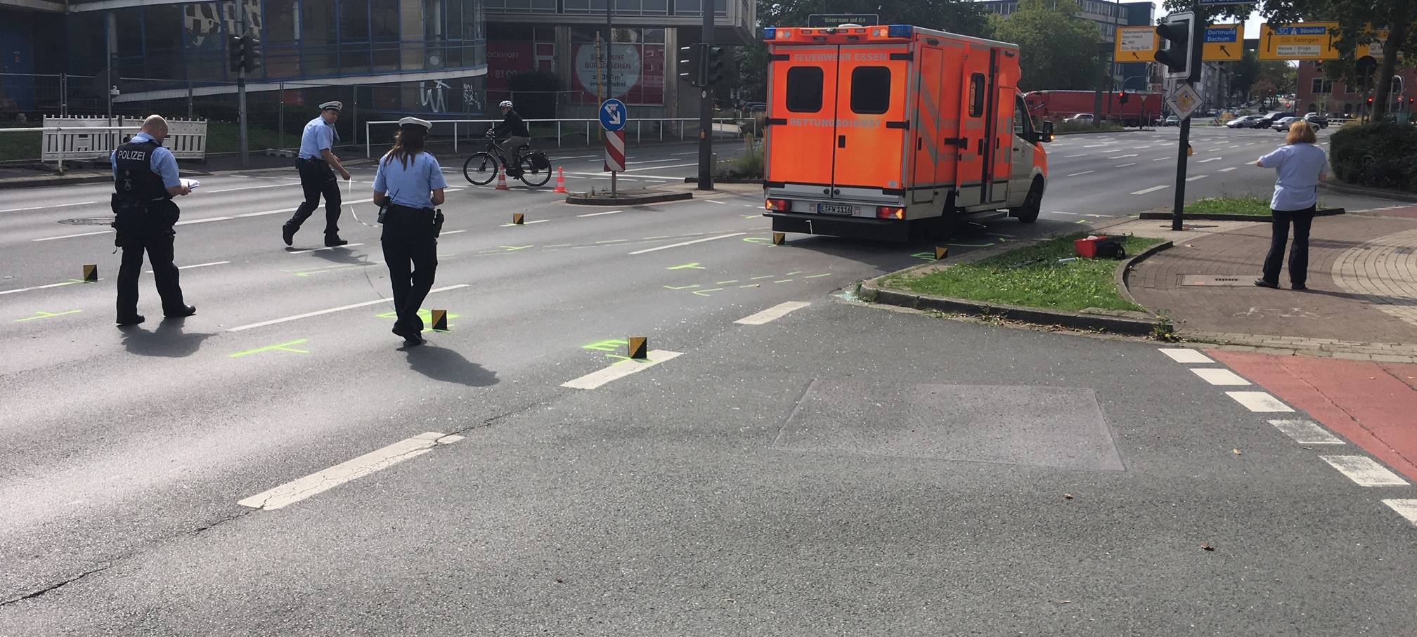 Unfall mit Bus in Essen-Südviertel