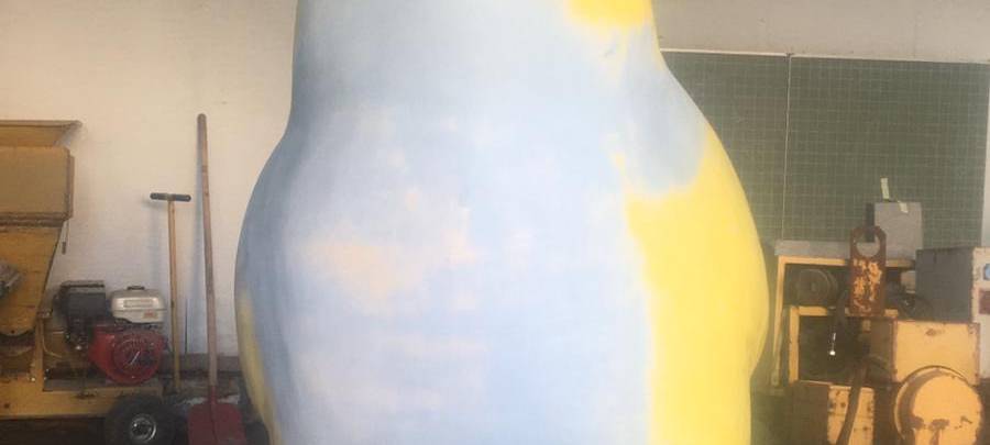 Beschädigter Kanarienvogel