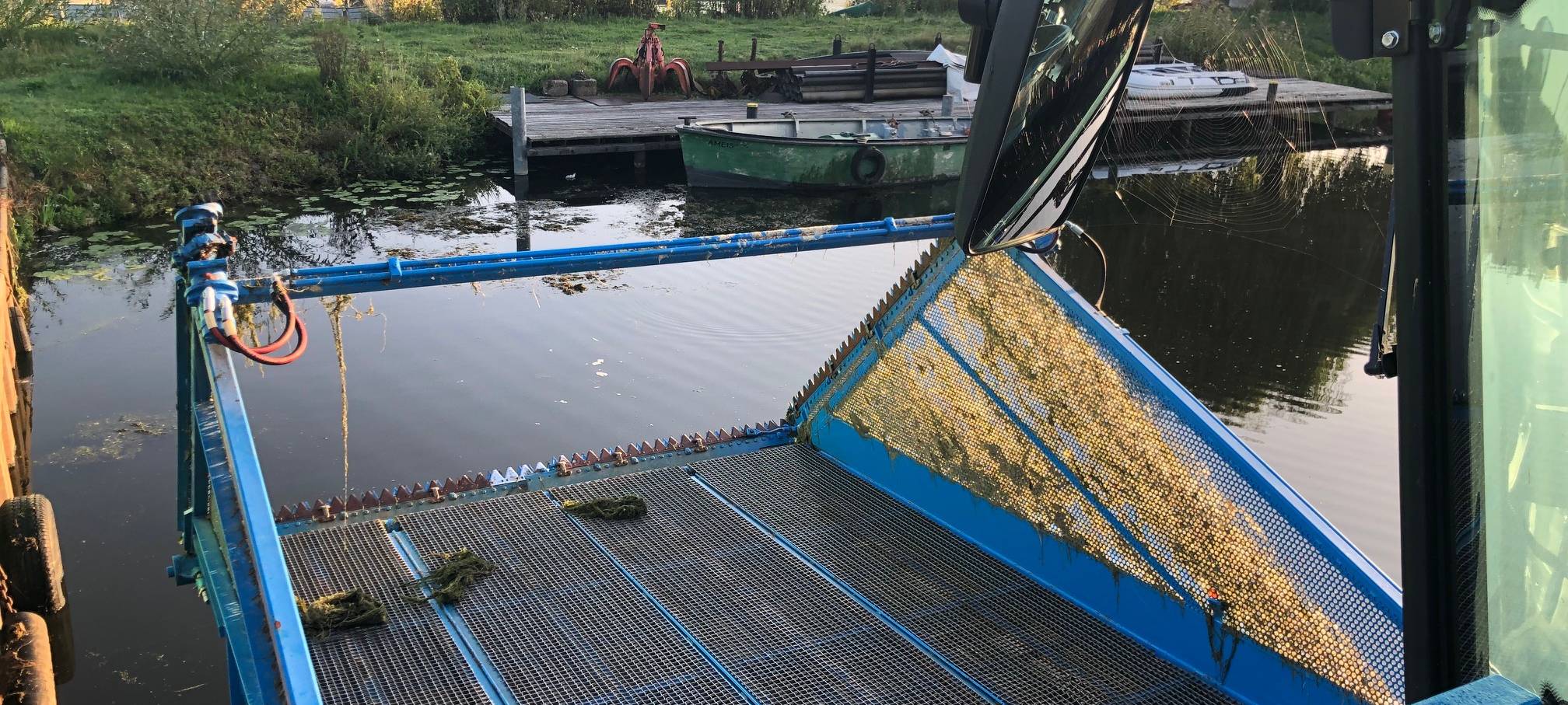 Mähboot auf dem Baldeneysee wieder im Einsatz