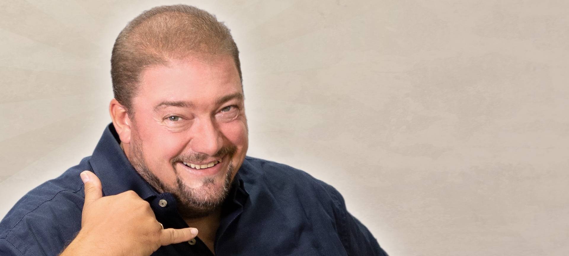 Elvis Eifel - "Der Urlaubs-Held"