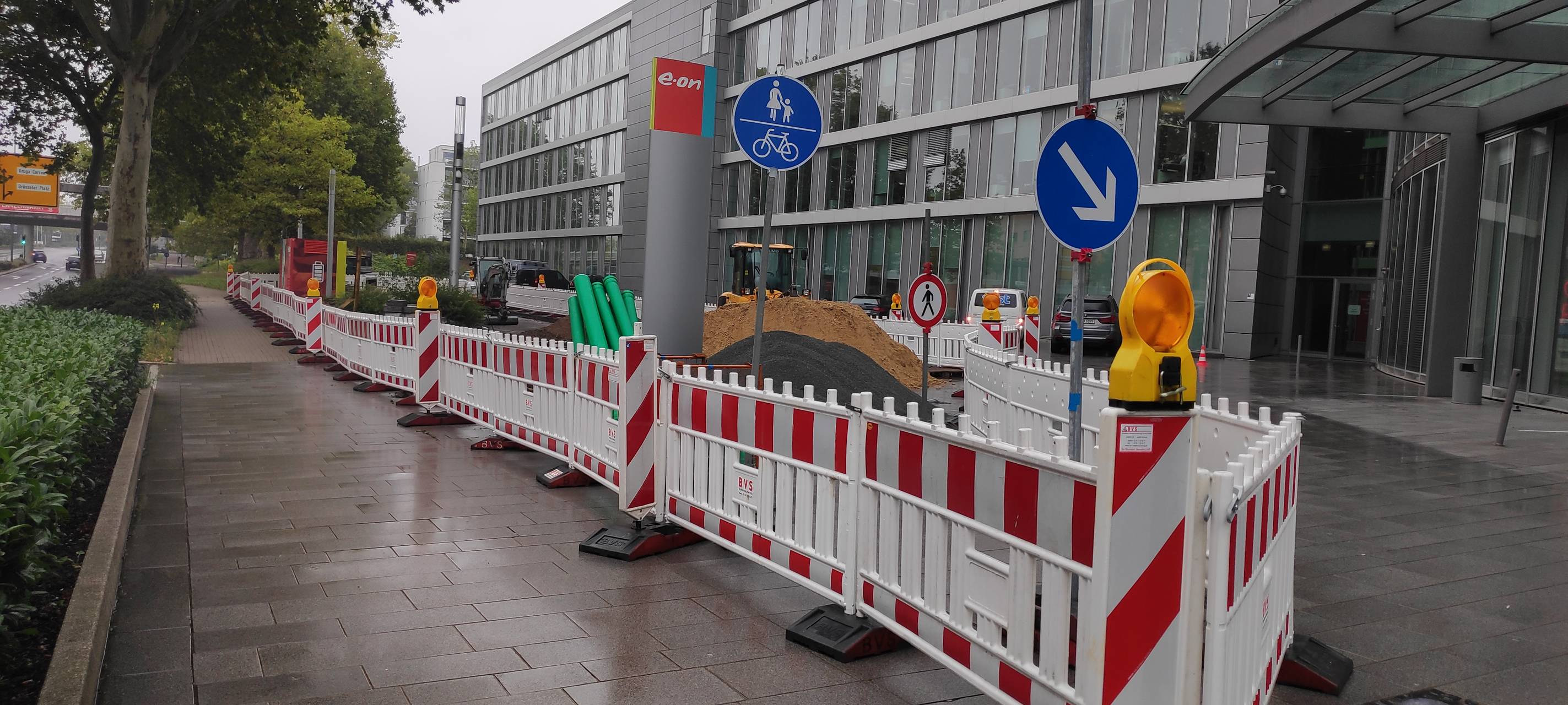 E.ON baut Vorplatz um