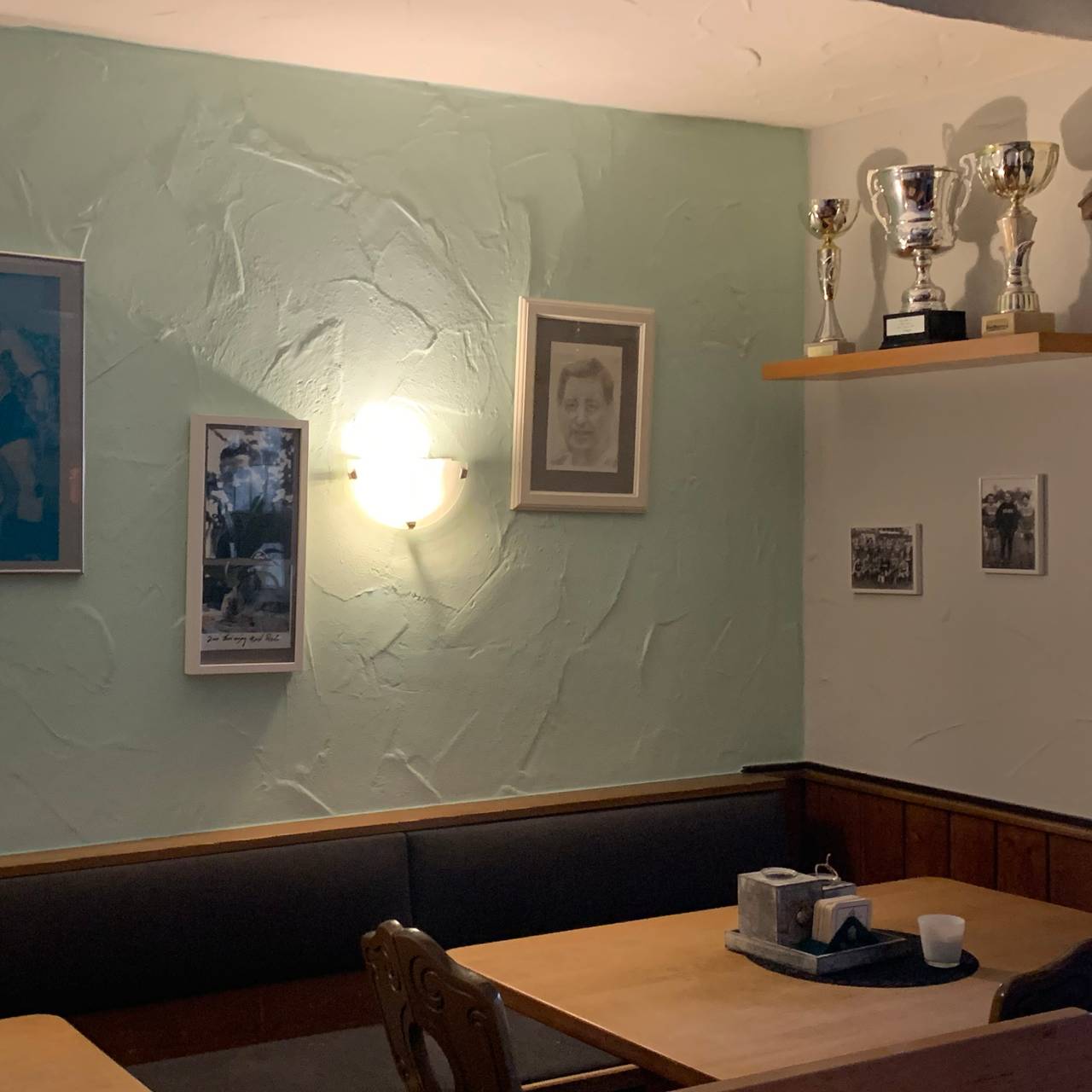 Stammplatz von Helmut Rahn in Friesenstube in Essen-Frohnhausen