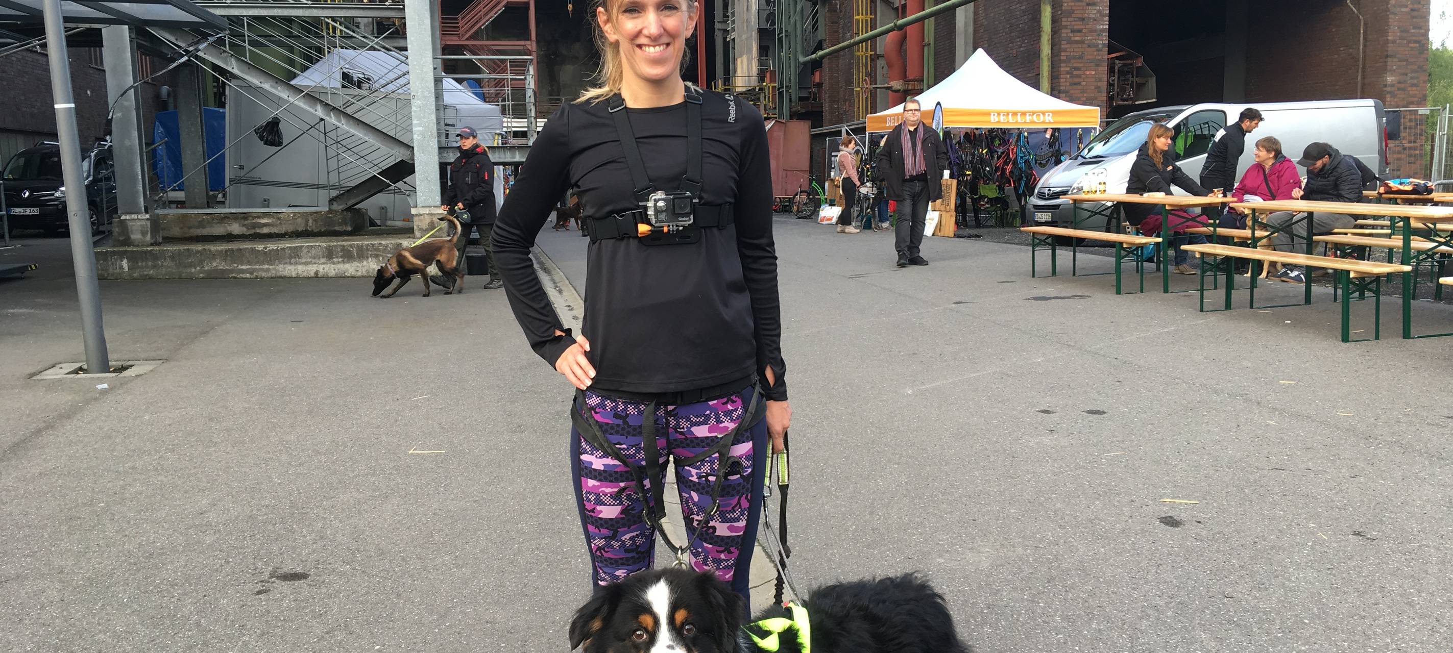 Hund Manolo und Linda