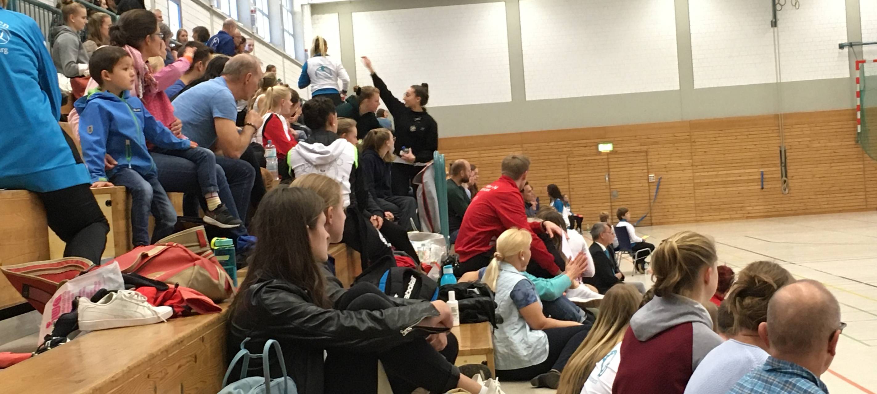 Zuschauer beim Rhönradtunrnen