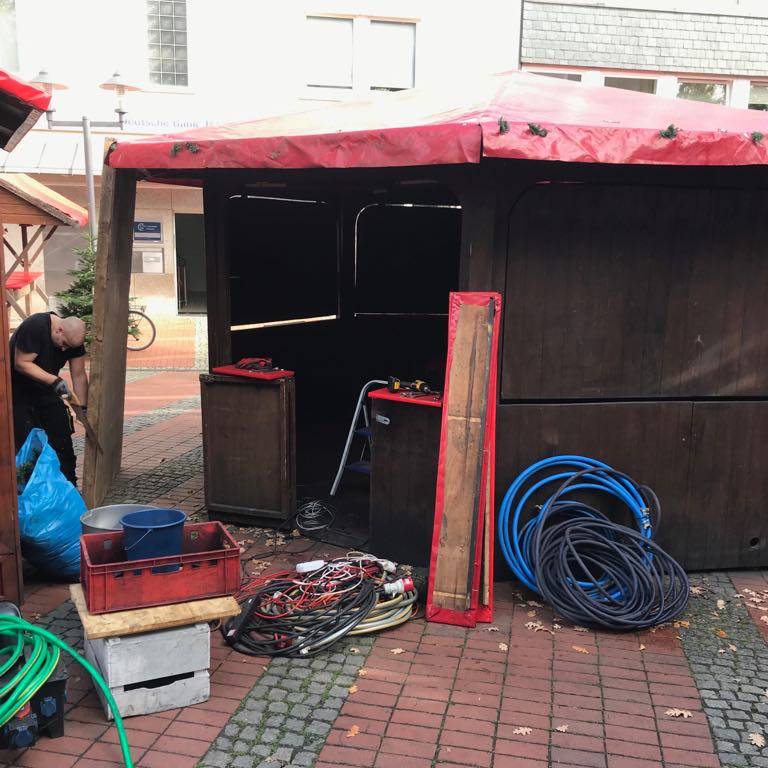 Aufbau Steeler Weihnachtsmarkt