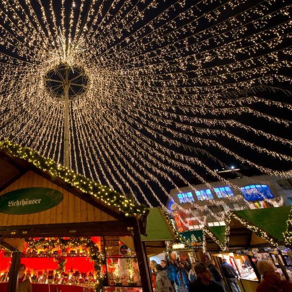 Lichternetz auf Essener Weihnachtsmarkt