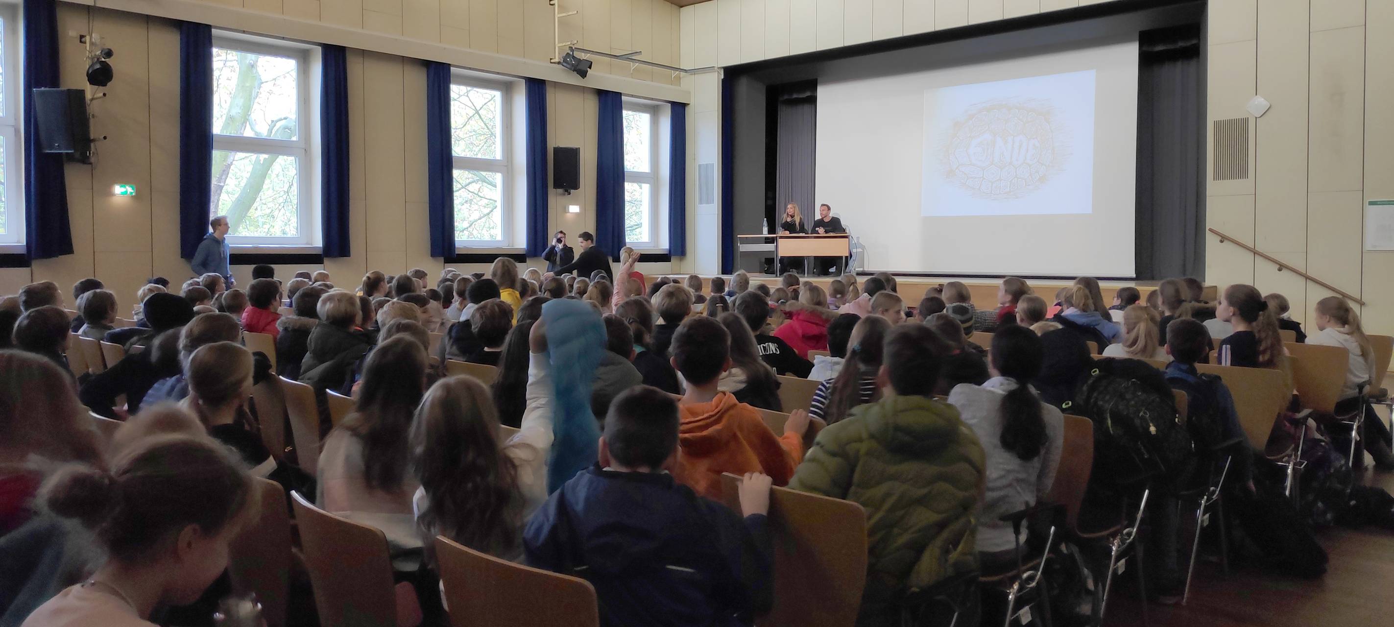 Momo-Schauspielerin liest Michael Ende in Essen