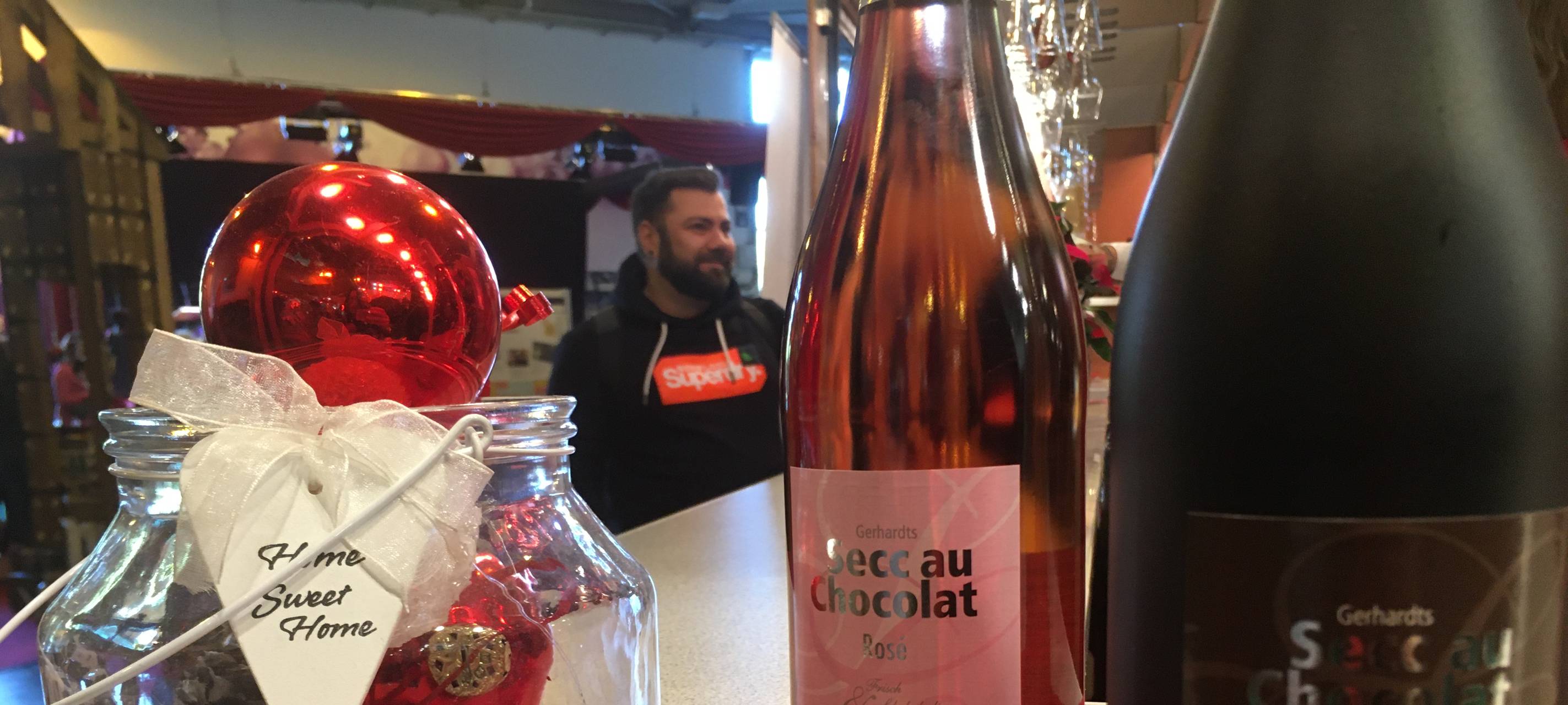 Messe Essen: Sarg für Fußballfans auf der Mode-Heim-Handwerk