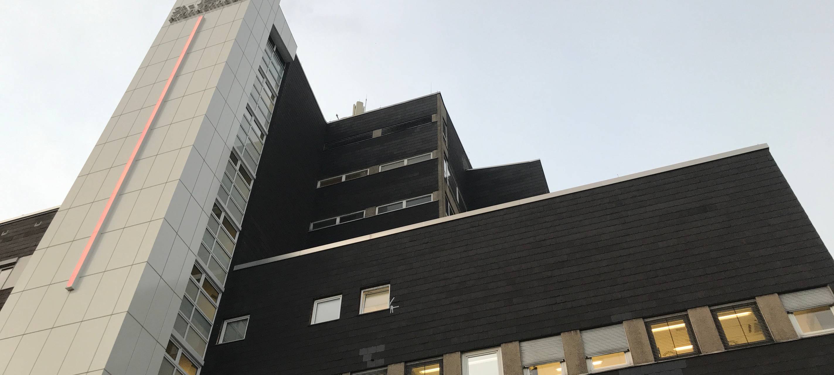 Corona in Essen: Ungeimpfter Arzt protestiert gegen Testpflicht