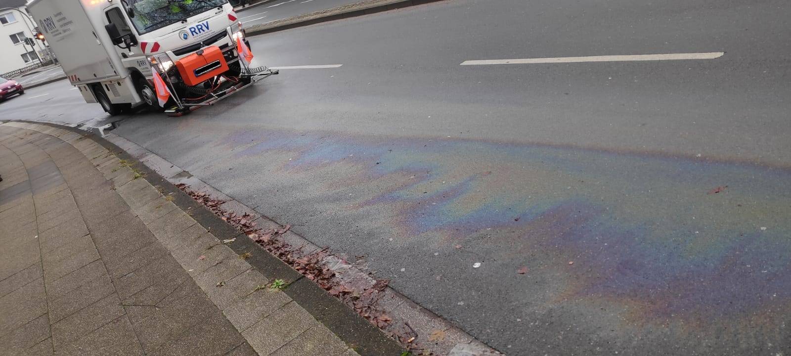Essen: Zwei Ölspuren in der halben Stadt