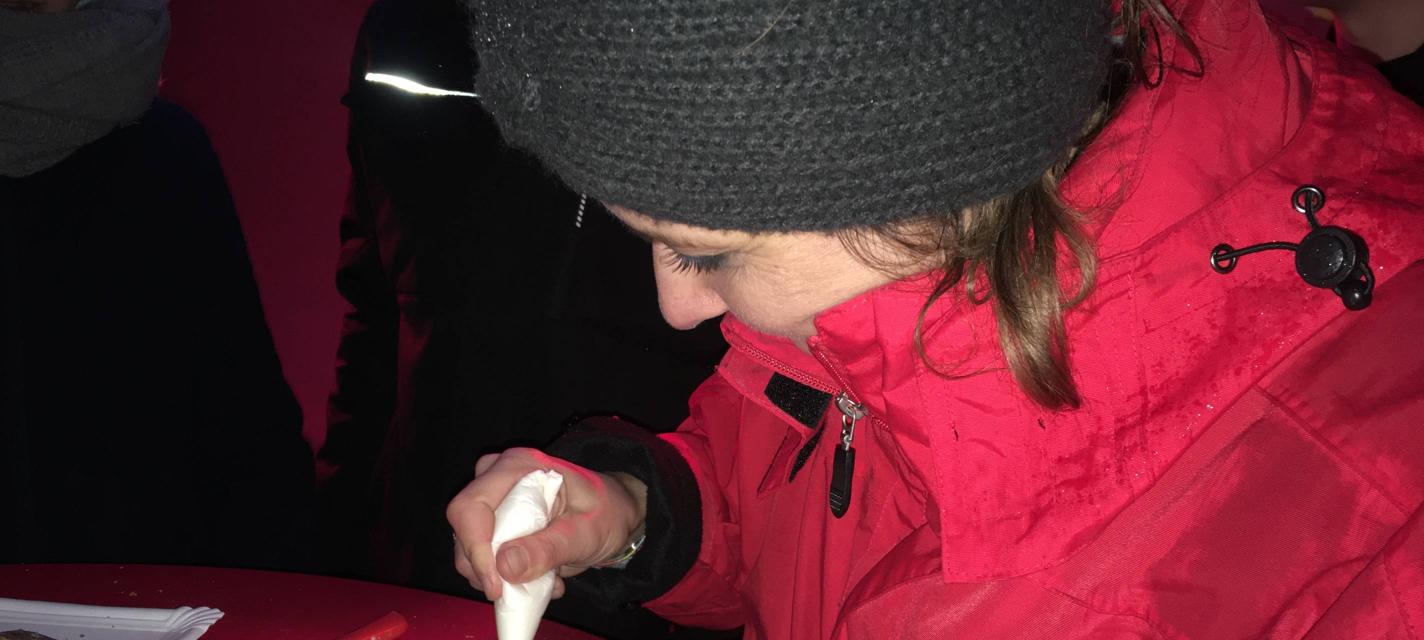 Angela Hecker auf dem Weihnachtsmarkt