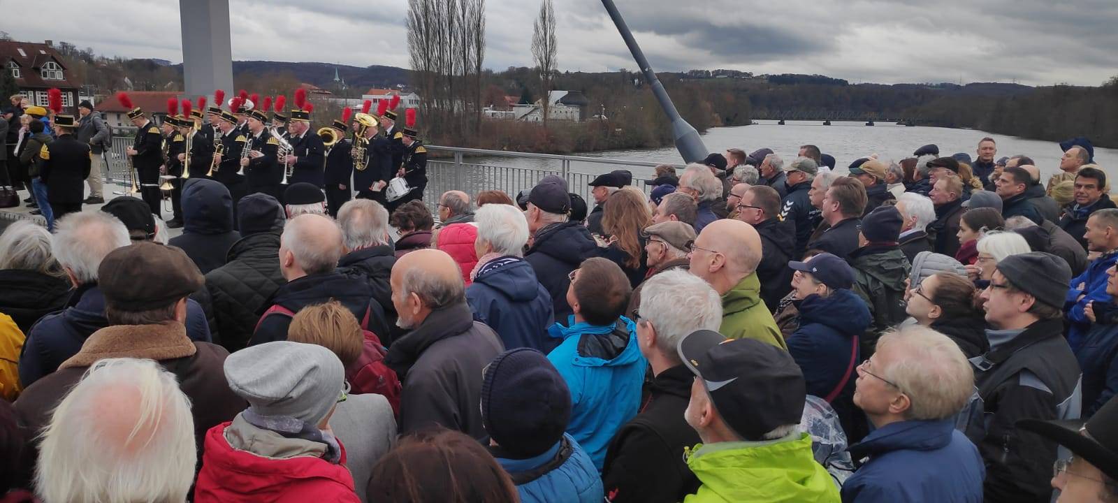 Essen: Kampmannbrücke nach über drei Jahren eröffnet - Autofahrer können aufatmen