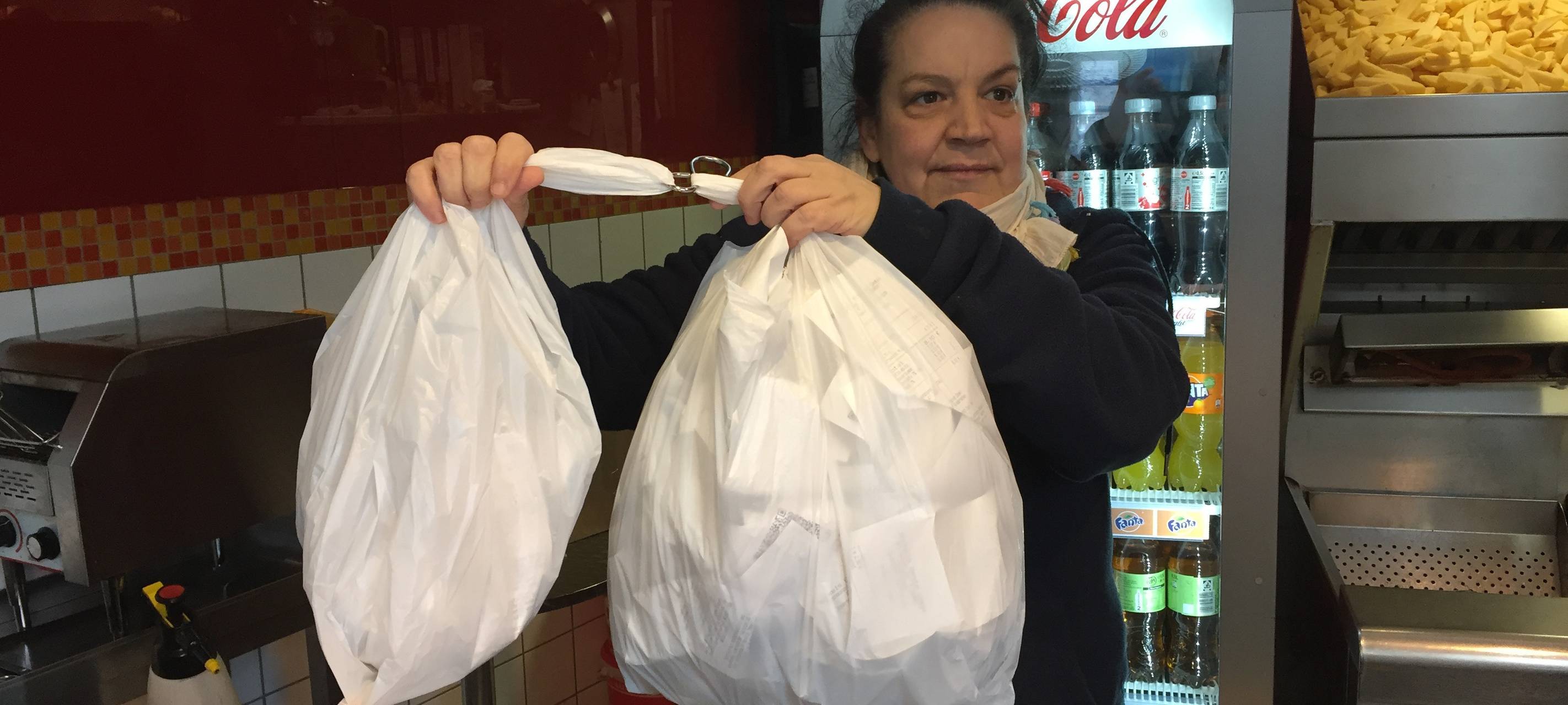 Bonpflicht sorgt jeden Tag für so viel Papiermüll in dieser Kleinen Pommesbude