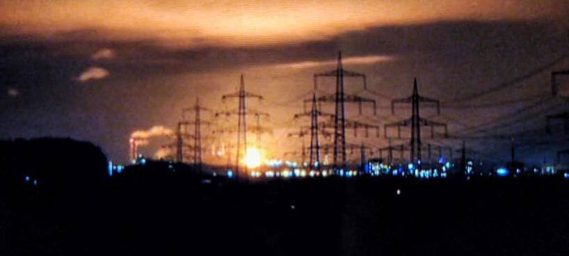 Rote Wolken am Himmel über dem Essener Norden