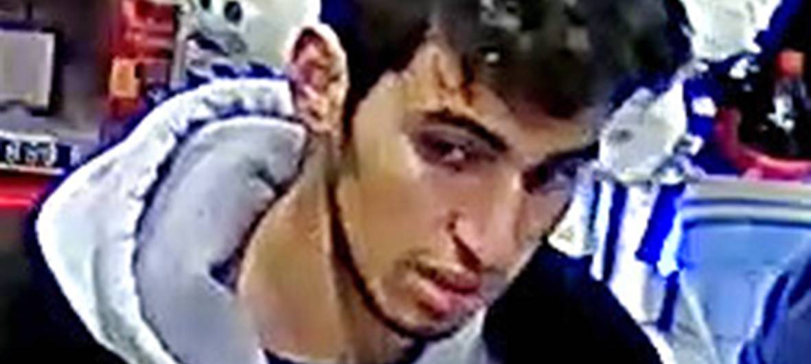 Fahndungsfoto der Polizei Essen nach versuchtem Tankstellenüberfall in Essen-Stoppenberg