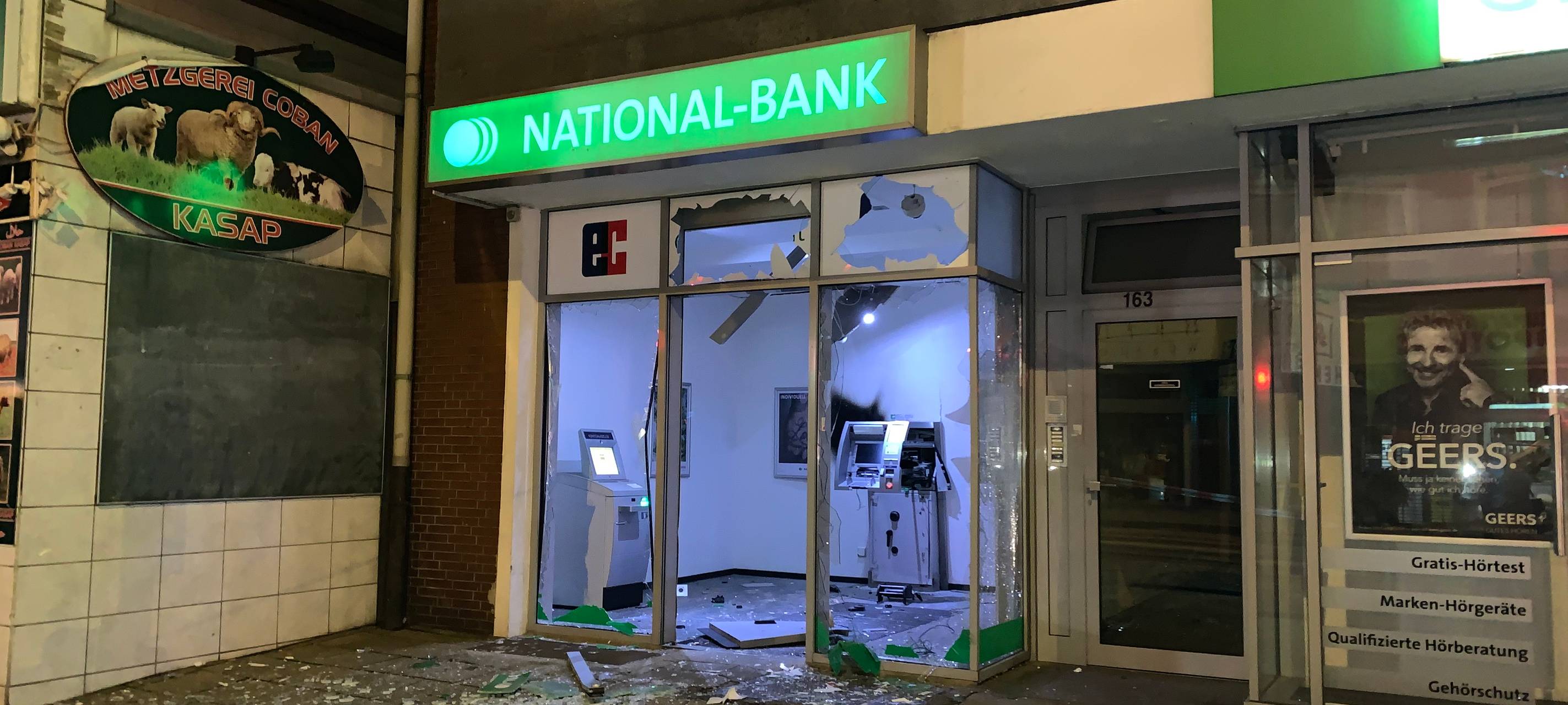 Gesprengter Geldautomat in Essen-Südostviertel, Nationalbank Steeler Straße