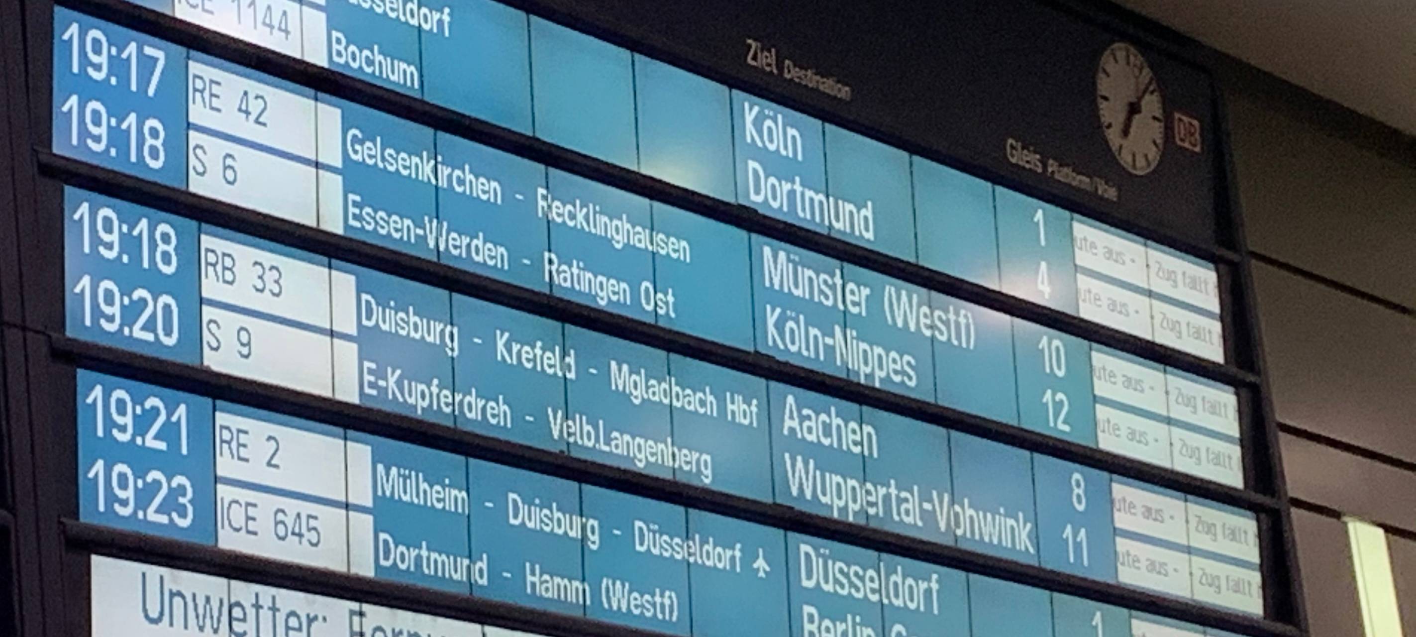 Bahnchaos in Essen noch bis in den Abend