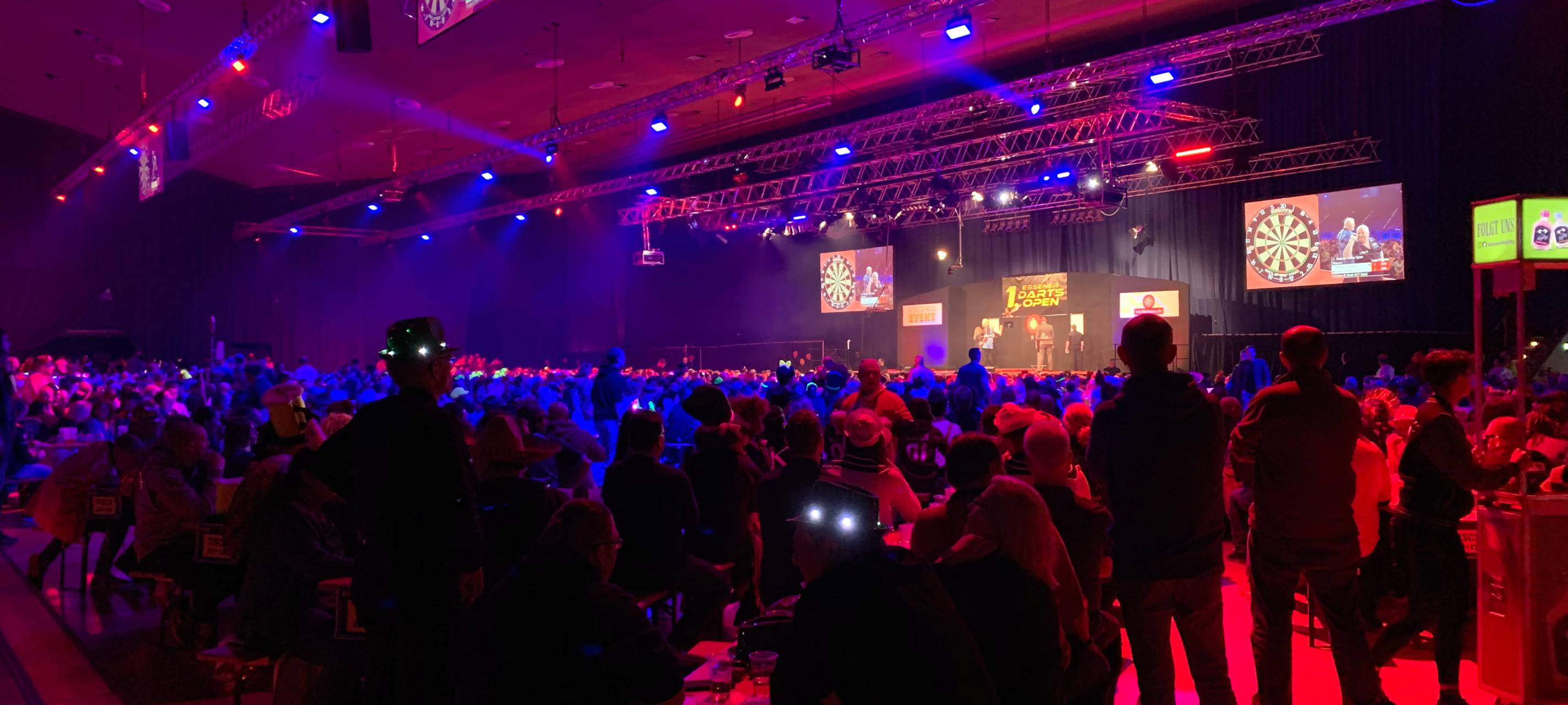 Beim Ersten Essener Darts Open traten fünf Profis aus vier Ländern an.