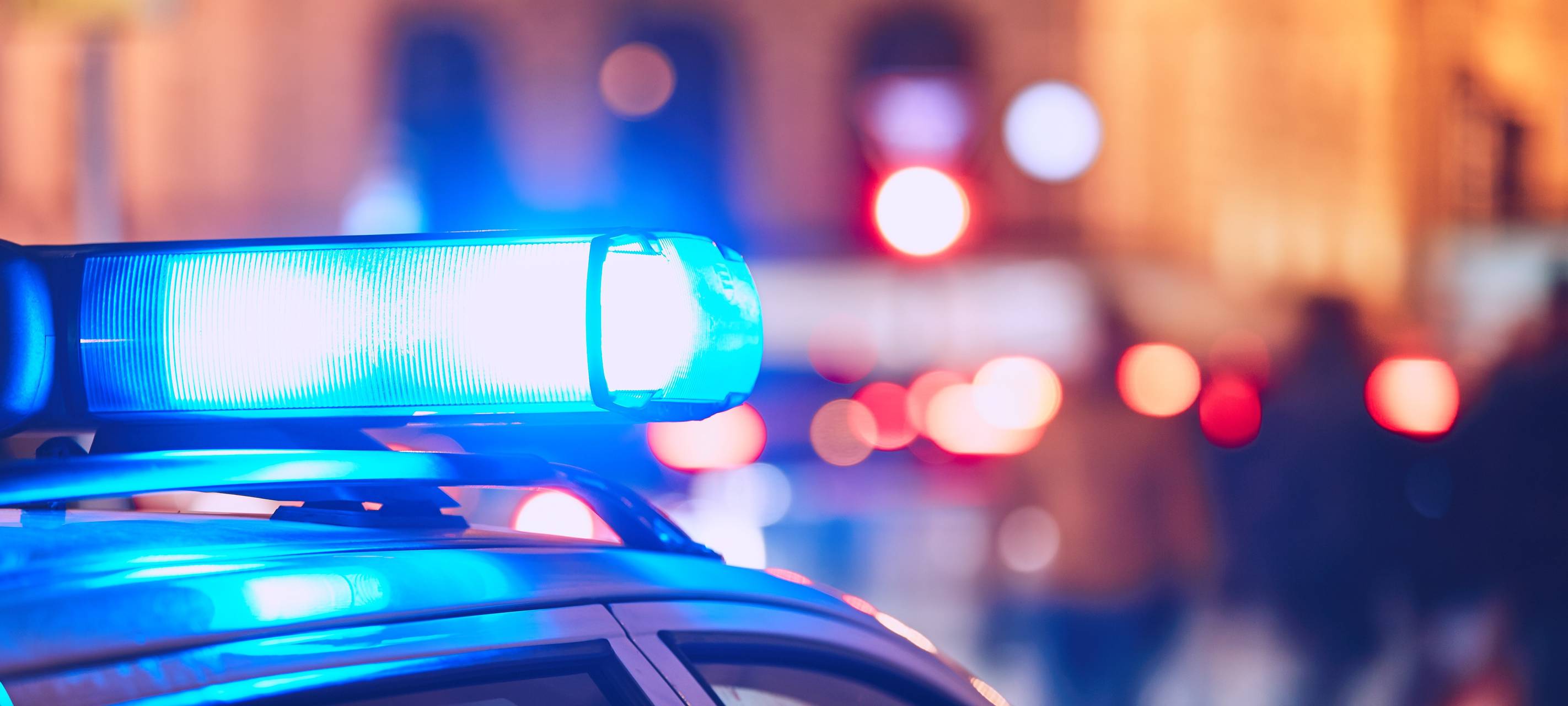 Essen: Unbekannte überfallen Autofahrer im Vorbeifahren