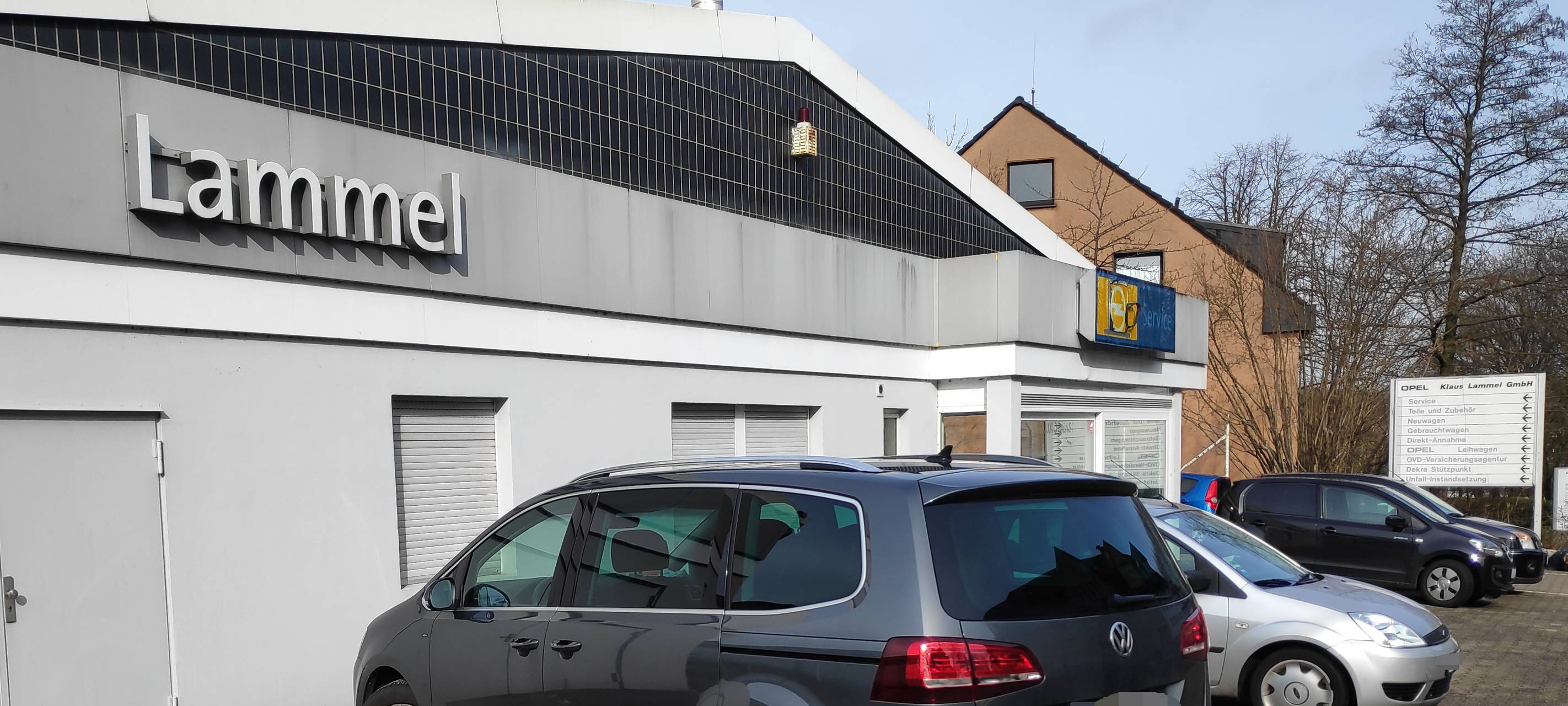 Ehemaliges Autohaus in Essen wird ALDI Markt