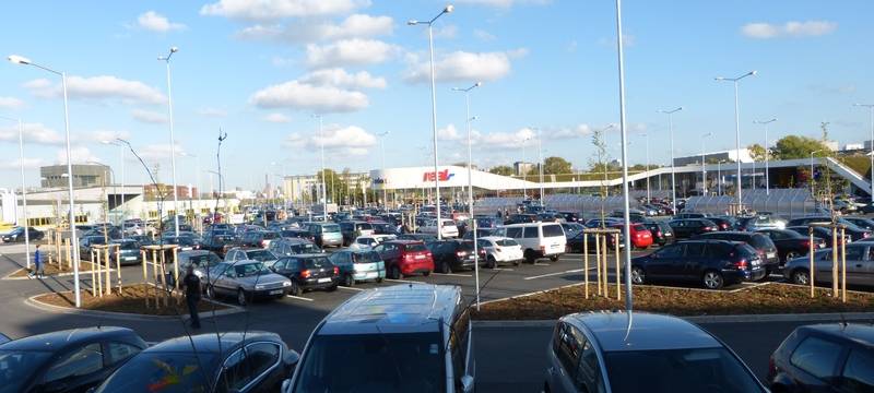 Real am Kronenbergcenter in Essen-Altendorf.