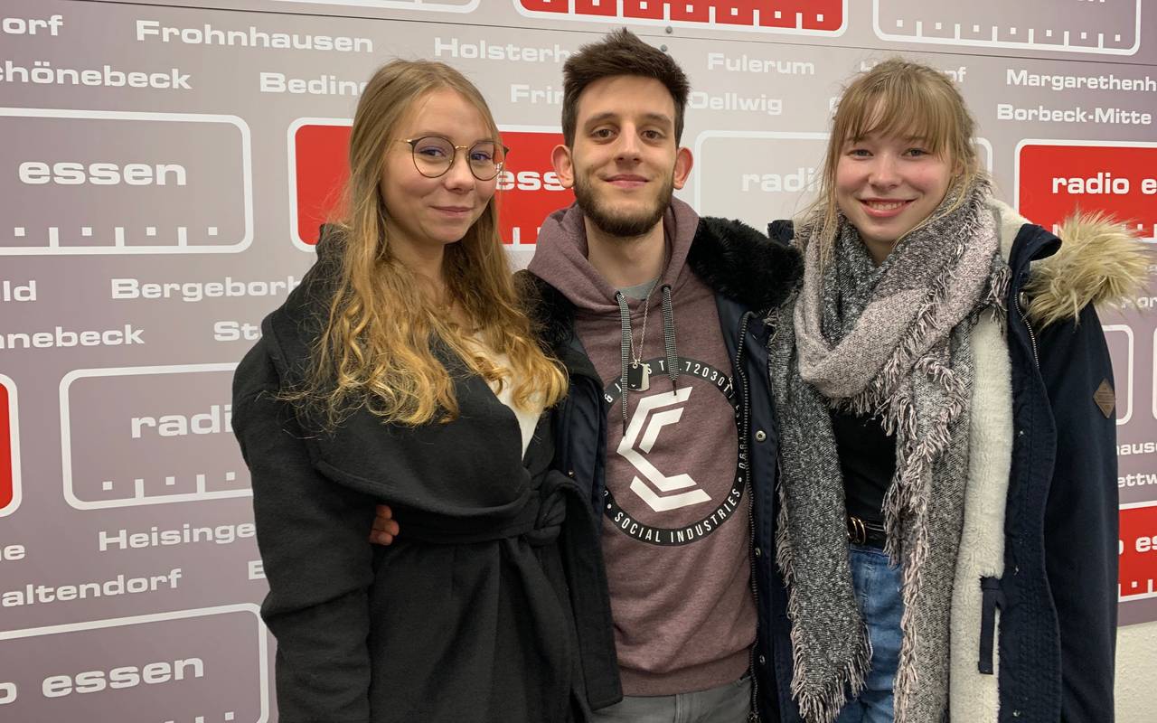 Celina, Simon und Vanessa von den Medienscouts der Gesamtschule Borbeck in Essen