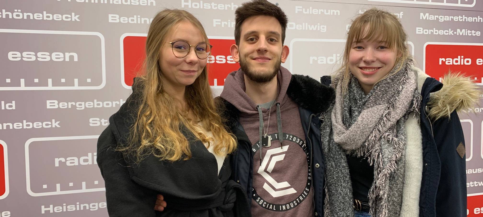 Celina, Simon und Vanessa von den Medienscouts der Gesamtschule Borbeck in Essen