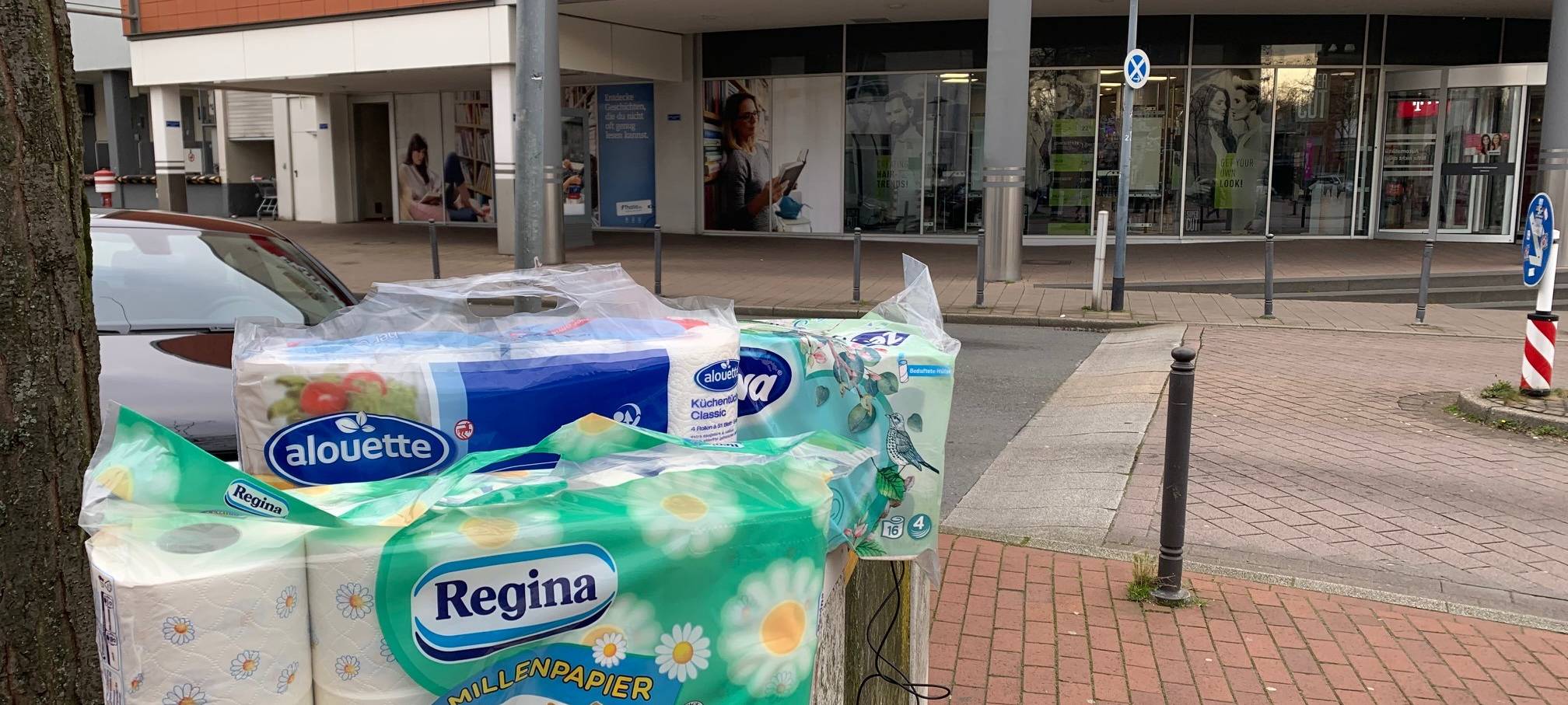 Corona Klopapier Hamsterkäufe im Alleecenter Altenessen