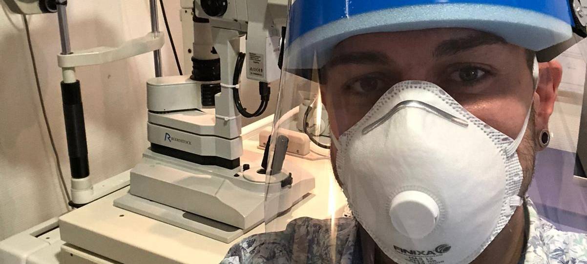 Gegen Corona: Optiker aus Essen baut Gesichtsschutz