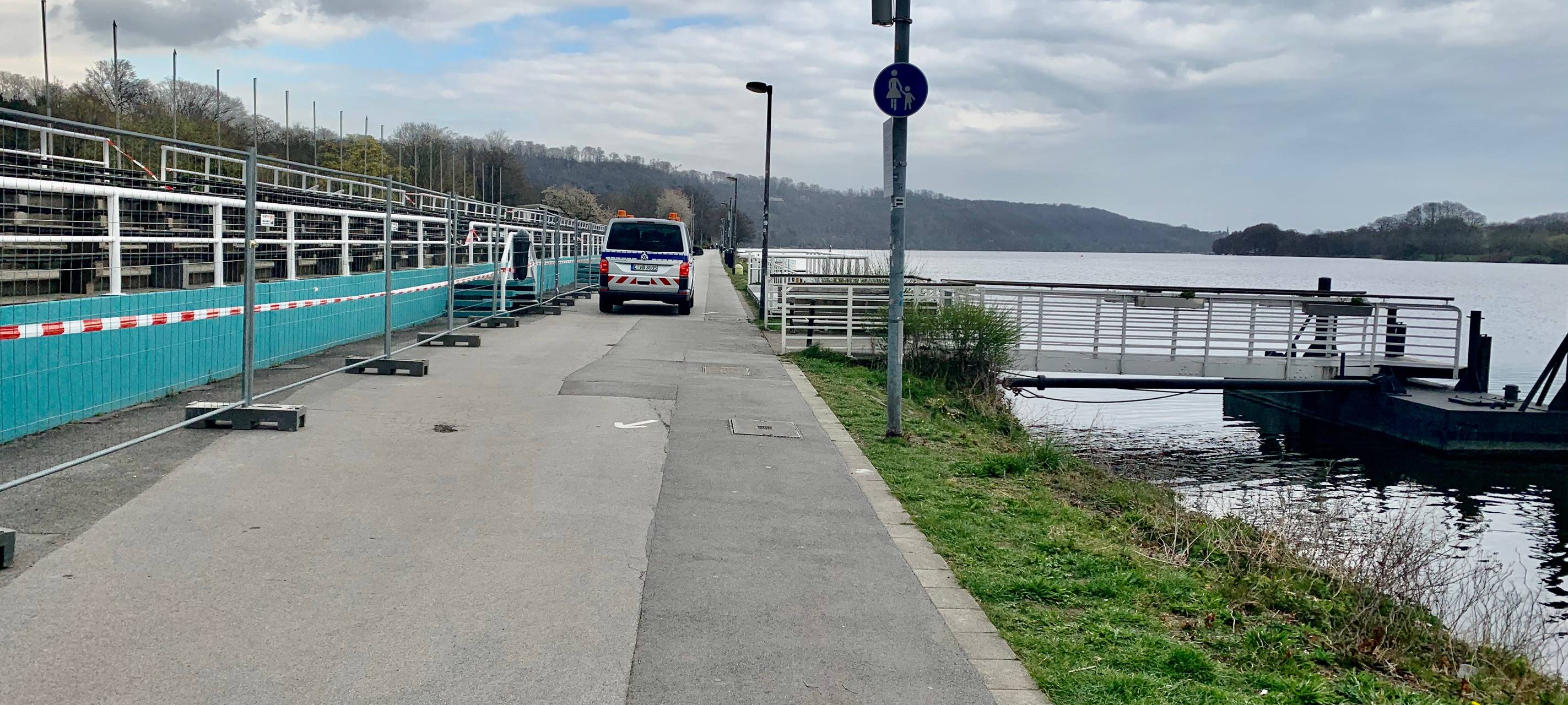 Ordnungsamt Essen kontrolliert Corona-Regeln am Baldeneysee