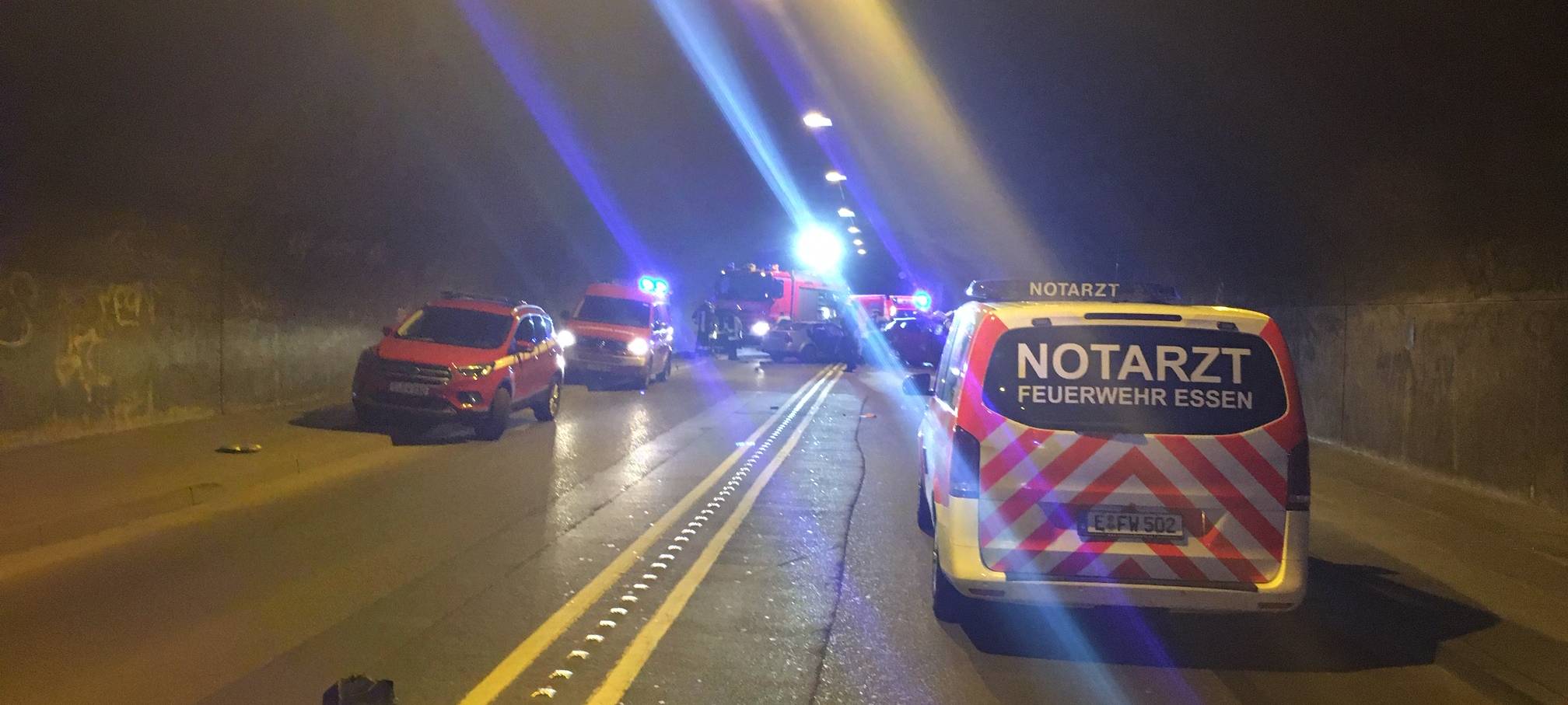 Unfall Burggrafenstraße in Essen: Drei Menschen lebensgefährlich verletzt