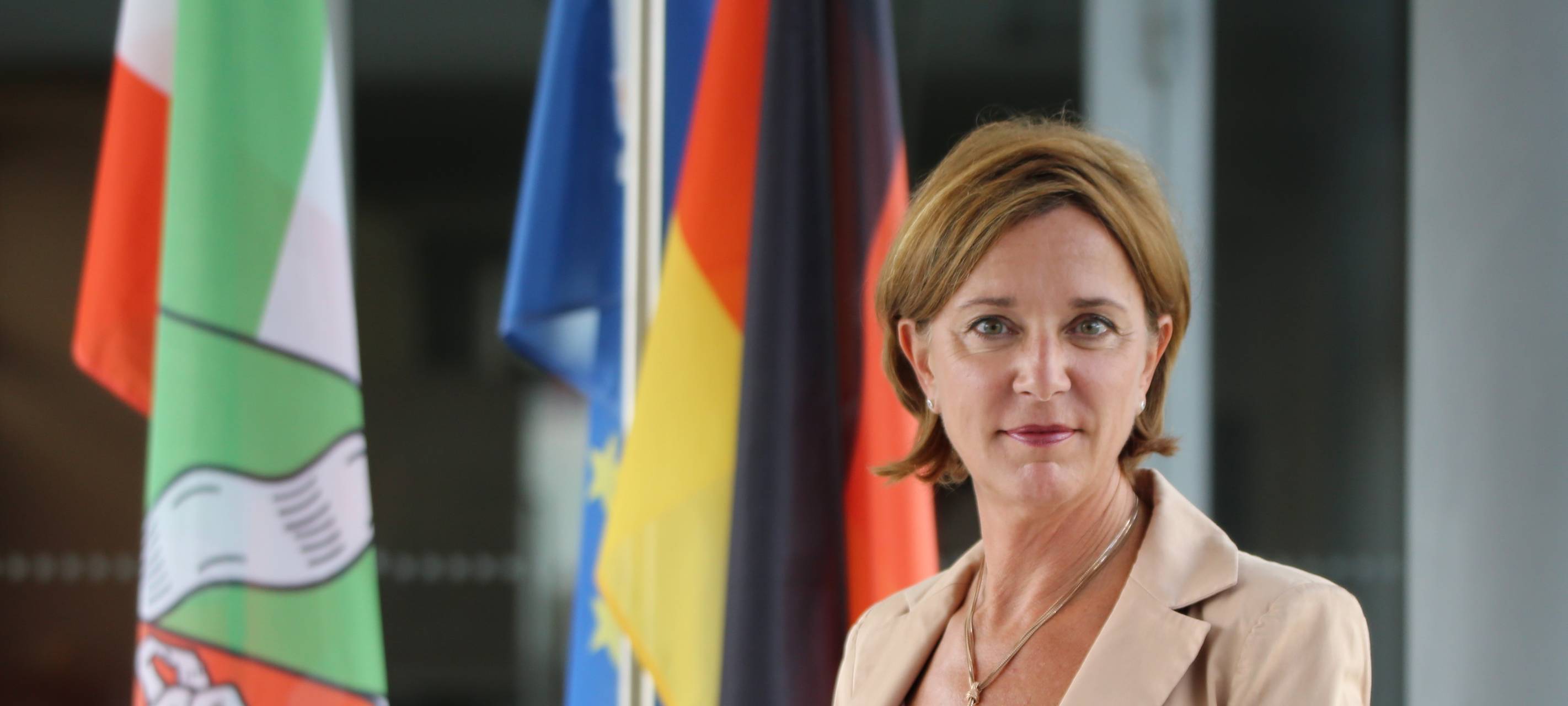 NRW führt Maskenpflicht an Schulen ein