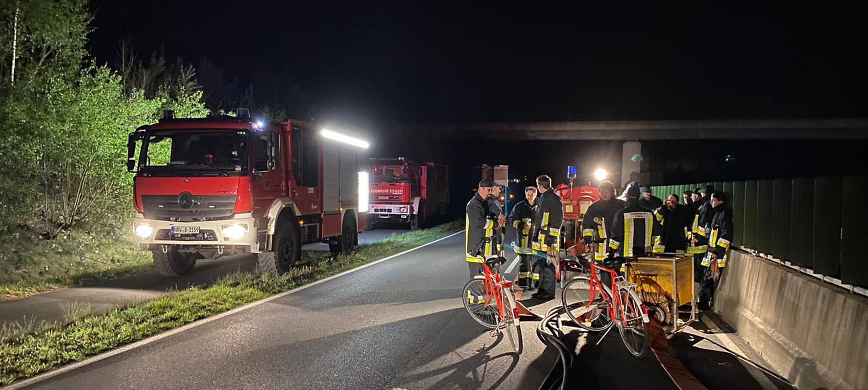 Feuerwehr Essen hilft bei Waldbrand im Naturschutzgebiet De Meinweg