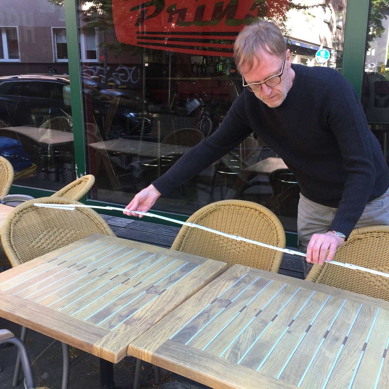 Sven Dülfer von der Kneipe "De Prins" in Essen