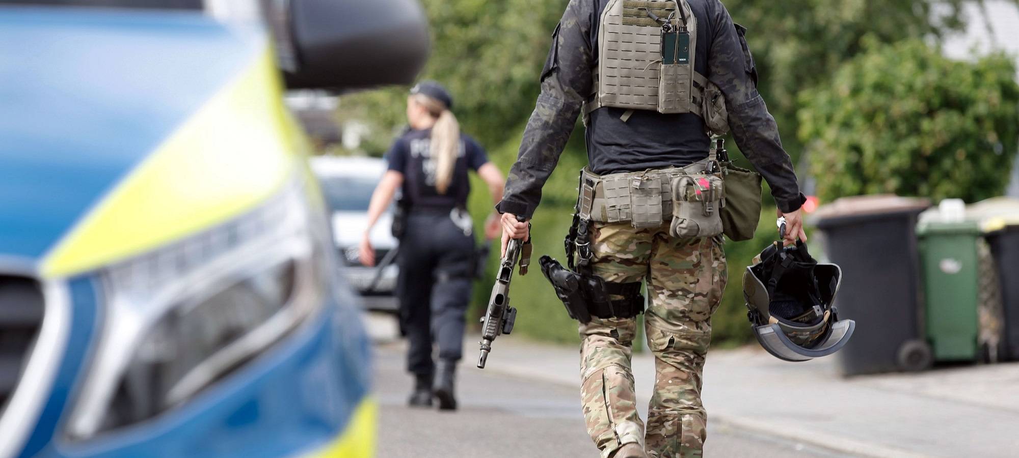 Essen: Ehemann verletzt Frau durch Messerstiche - Festnahme durch SEK