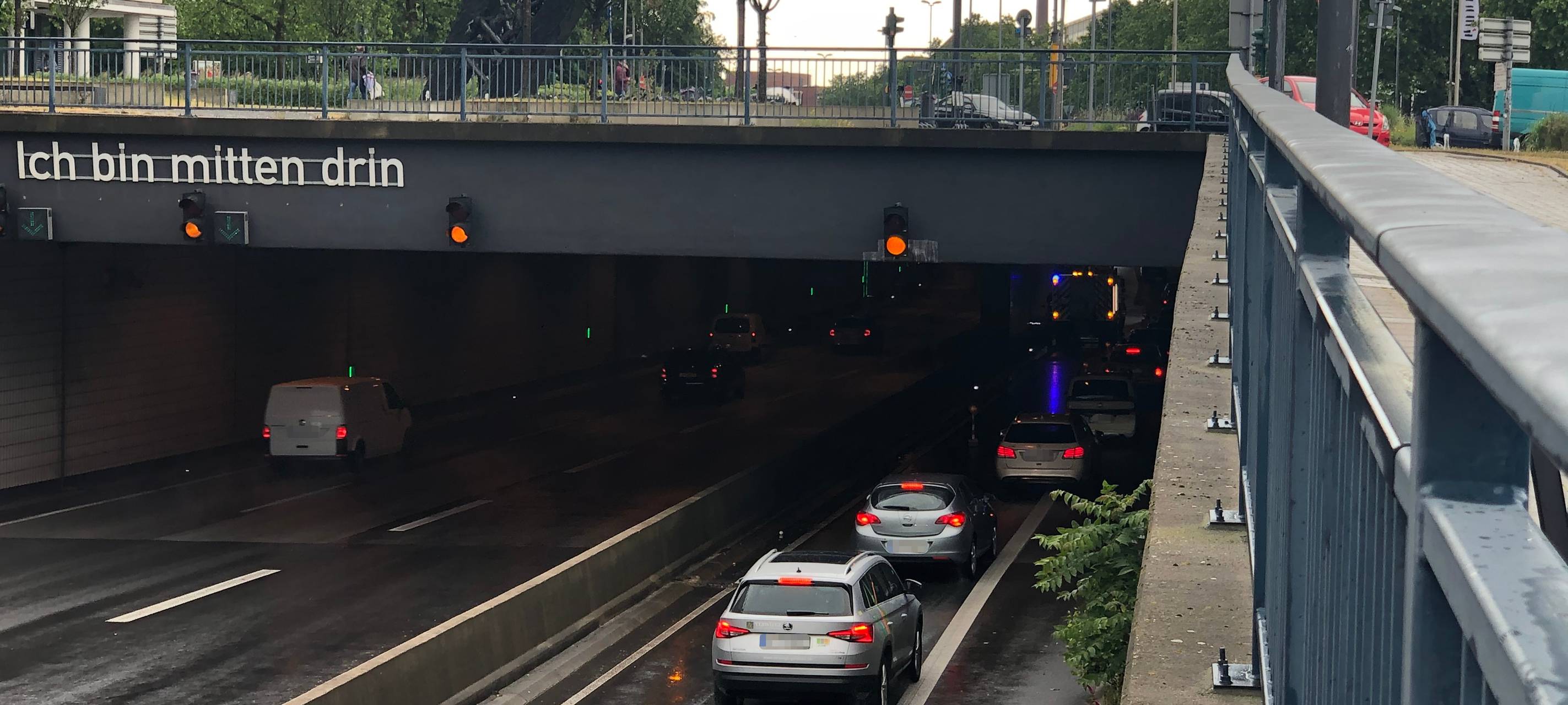 Autobahnen in Essen haben Probleme mit Wasser - Achtung Autofahrer!