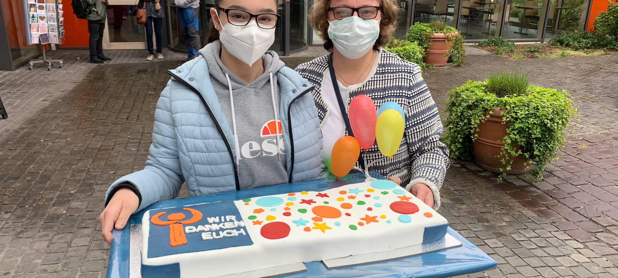 14jährige aus Essen sagt auf leckere Art DANKE