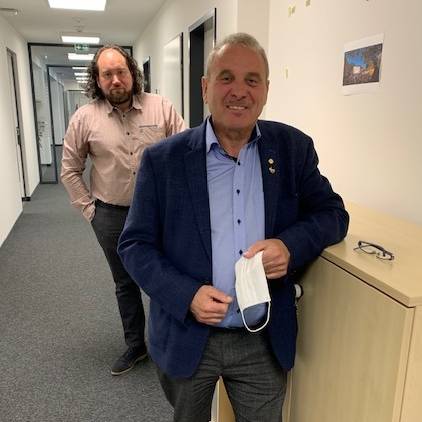 Schausteller Oliver Müller und Albert Ritter