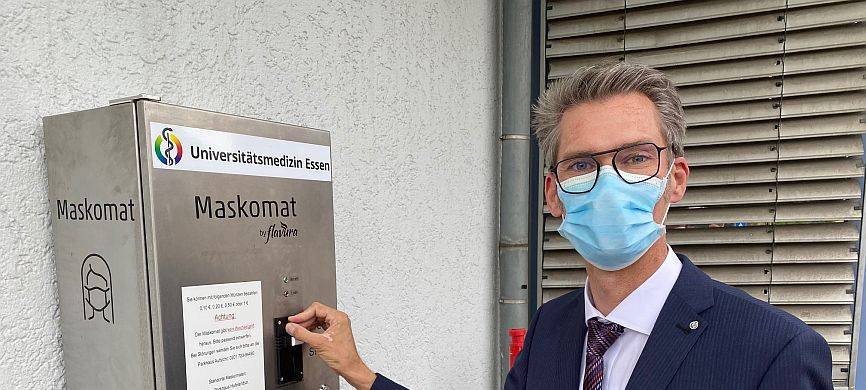 Corona in Essen: Mundschutz-Masken aus dem Automaten