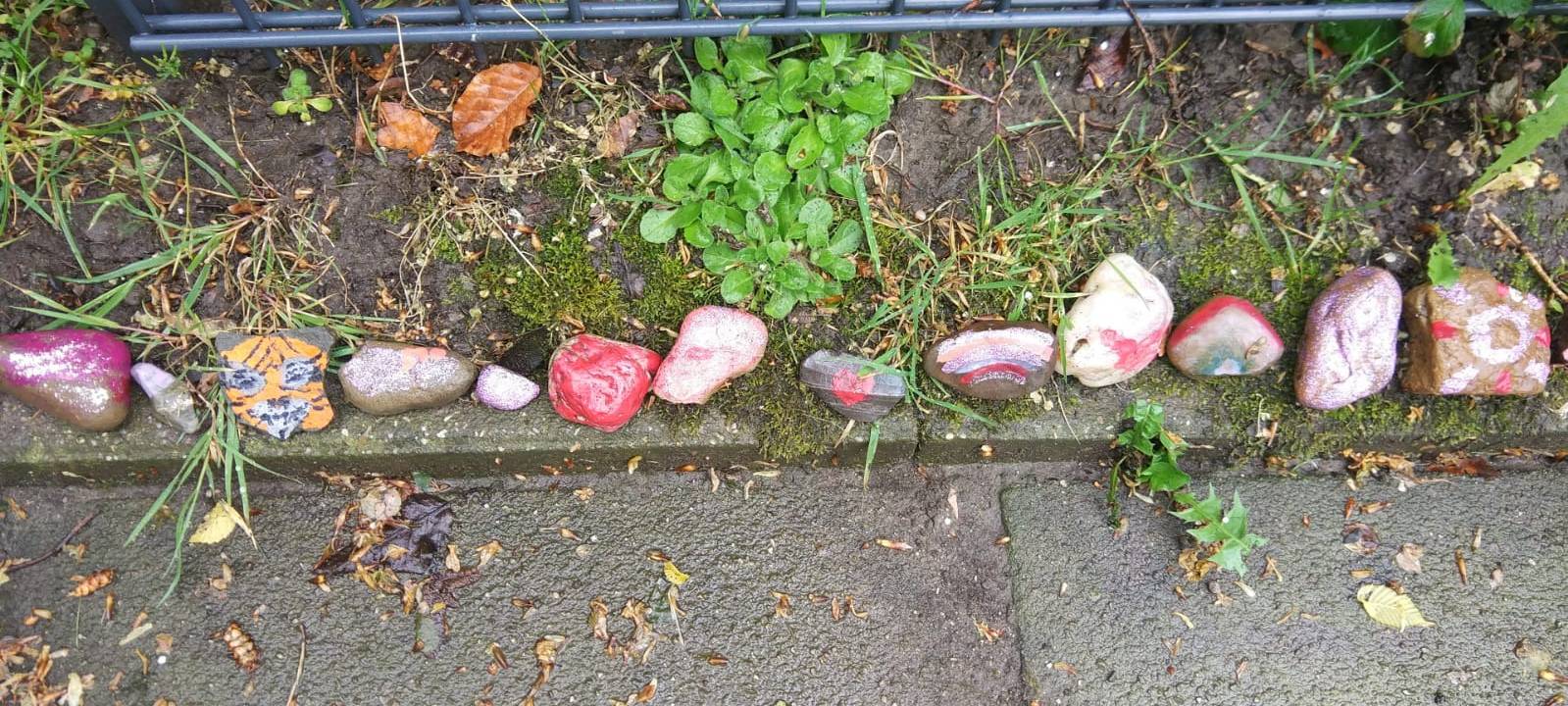 Essen: Unbekannte klauen Steinschlange vor Großtagespflege - Trauer bei den Kindern