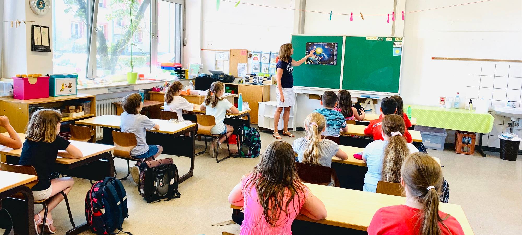Schule nach den Ferien: Lernen auf Distanz und digitaler Ausbau