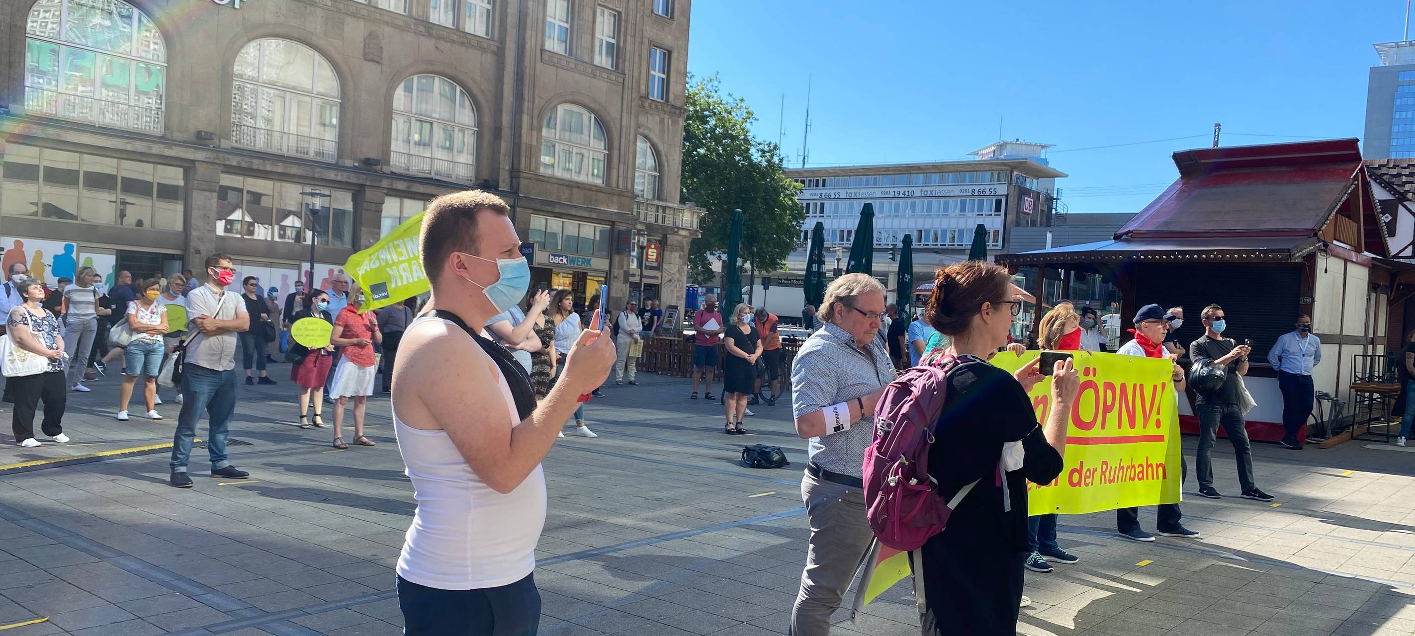 Angst bei Karstadt Kaufhof in Essen: Erste Aktion