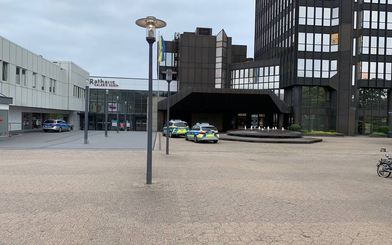Essen: Bombendrohung gegen Rathaus - Entwarnung - Radio Essen