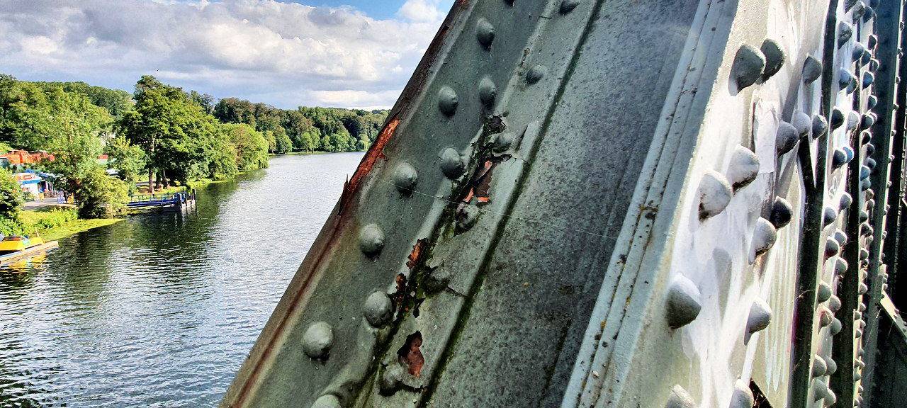 Rostschäden in Essen: Sorge um Brücke am Baldeneysee